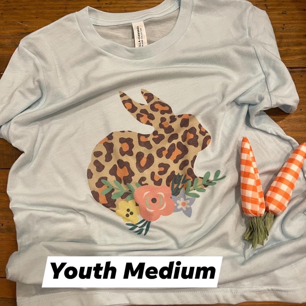 Super cute Easter shirt!! 💖💖